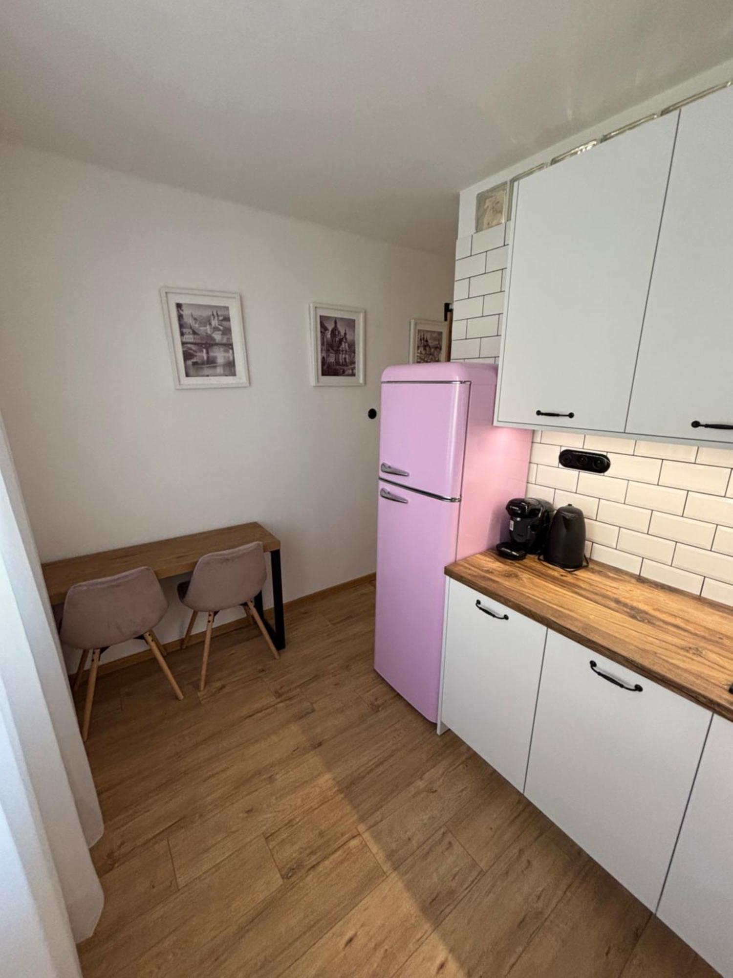 City Heart Luxury Apartment Nove Zamky Bagian luar foto